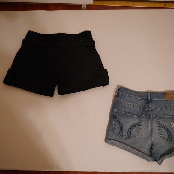 SHORTS - Picture 2 of 2